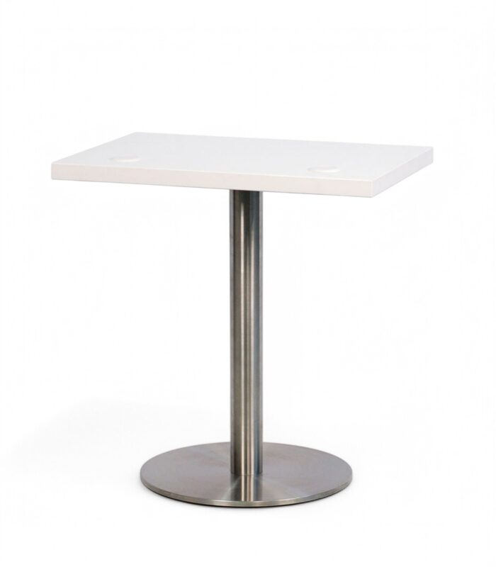 Tisch 02